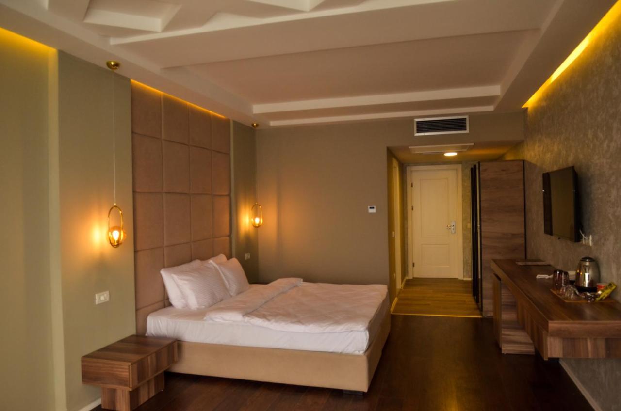 Hotel Cami Debar Extérieur photo