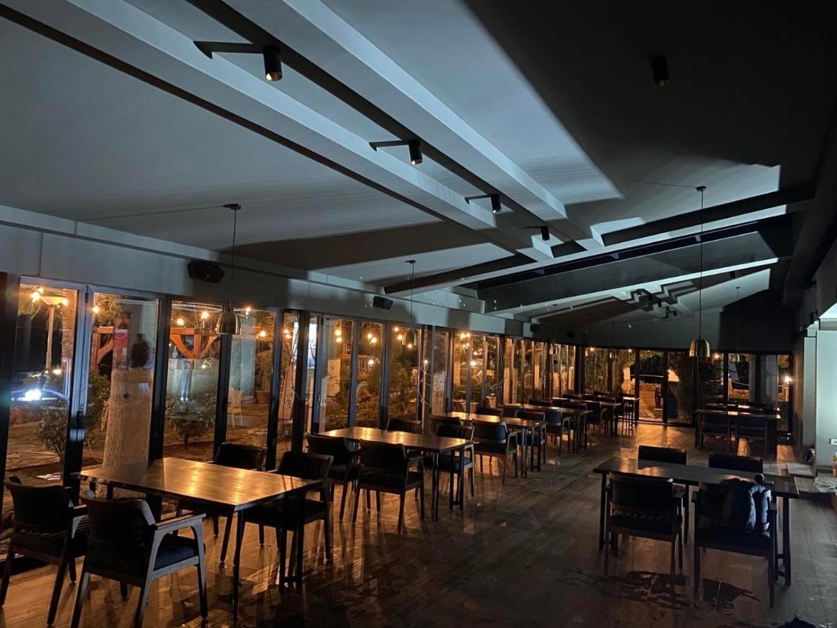 Hotel Cami Debar Extérieur photo