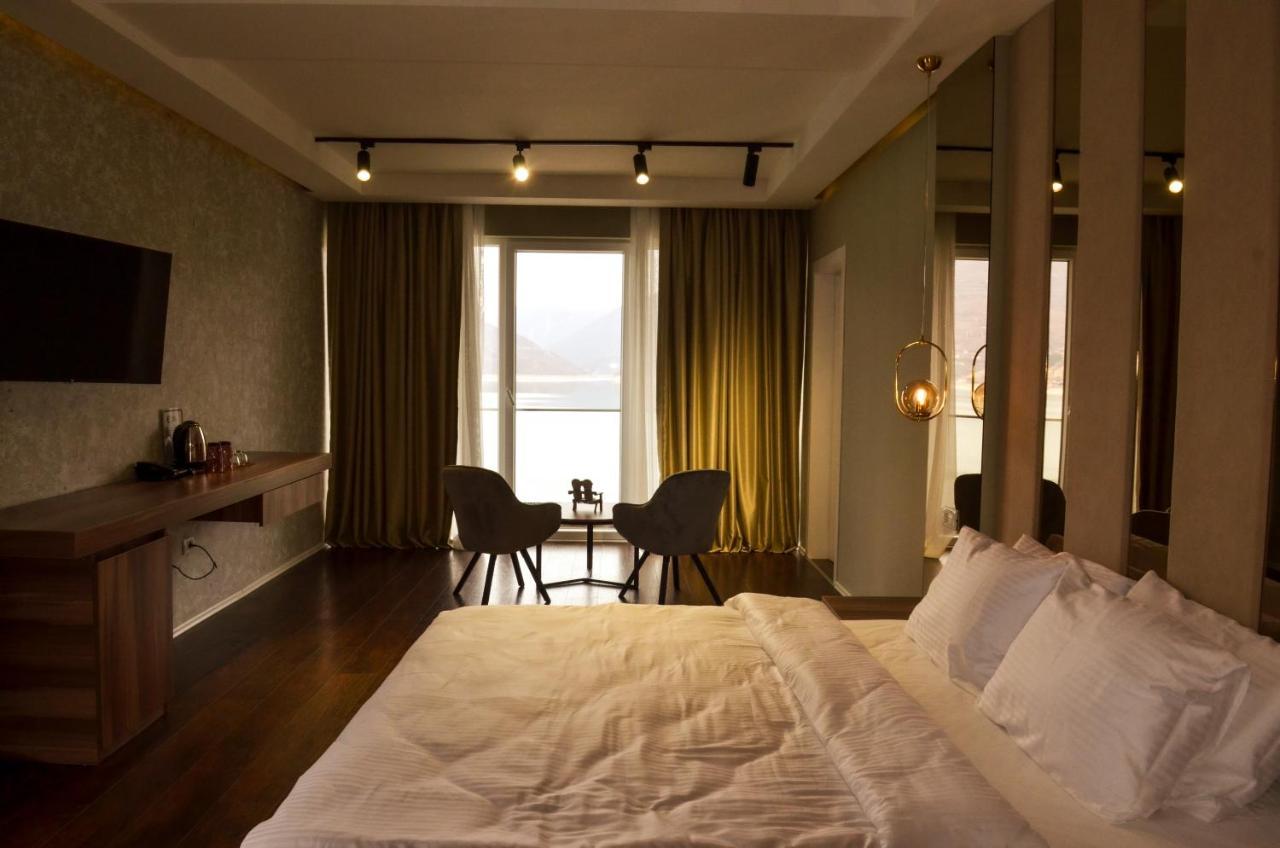 Hotel Cami Debar Extérieur photo